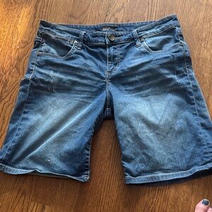 Kut from the Kloth Blue Denim Women's Jean Shorts